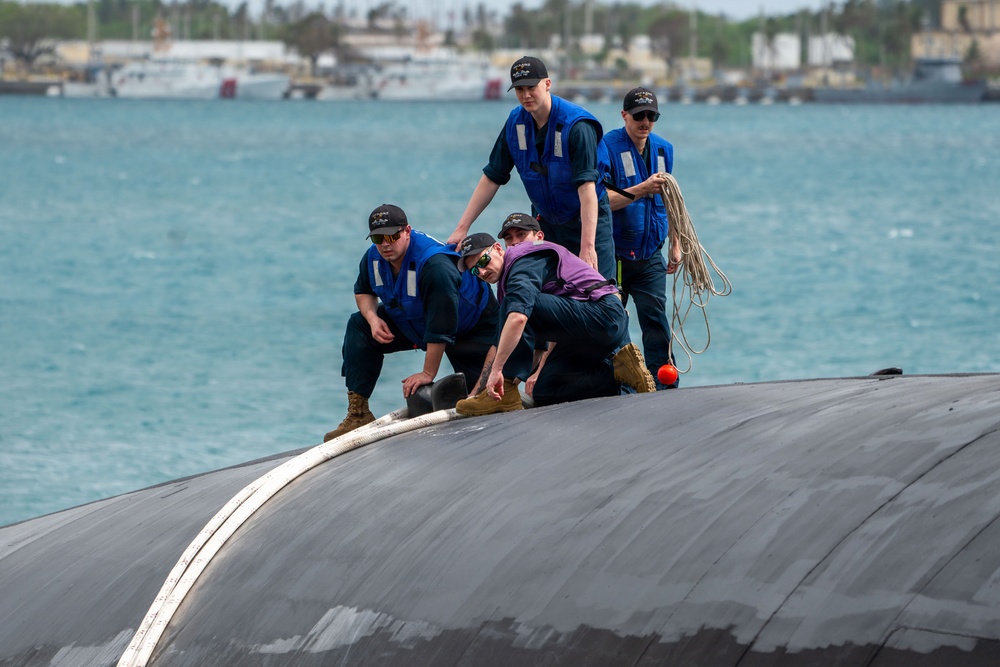 USS Maine arrives at Naval Base Guam