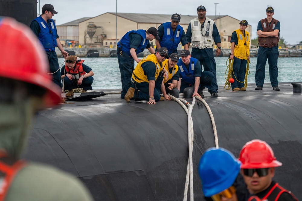 USS Maine arrives at Naval Base Guam