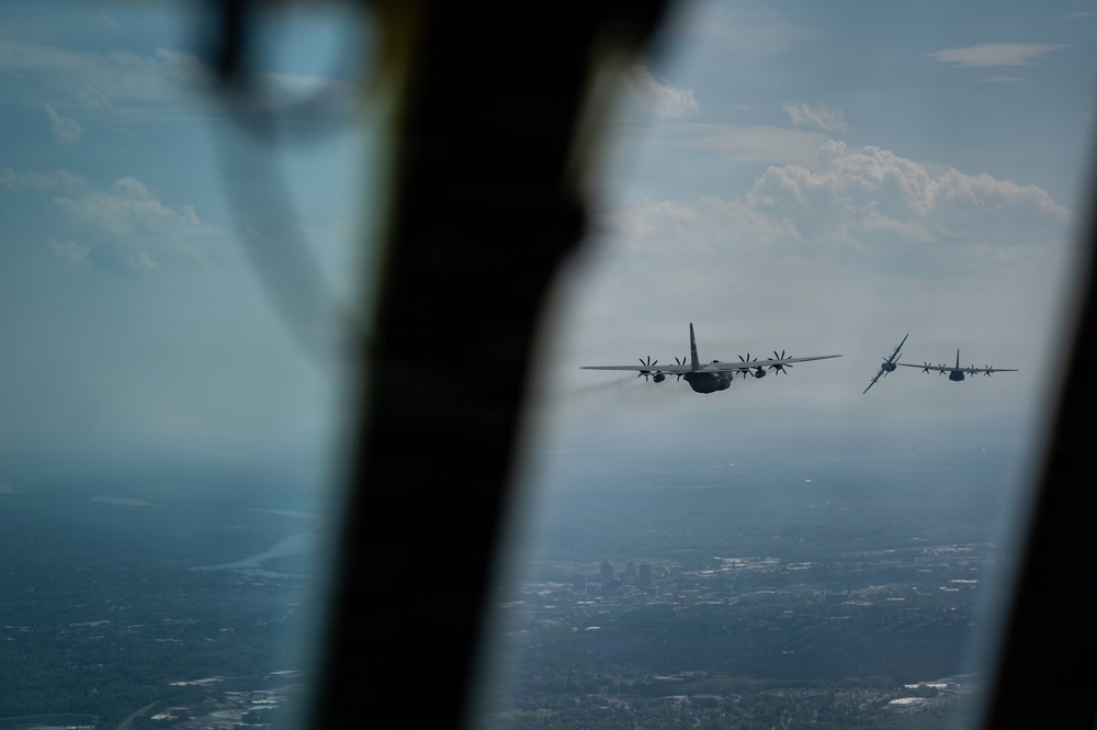 CTANG and RIANG Conduct joint tactical airlift training