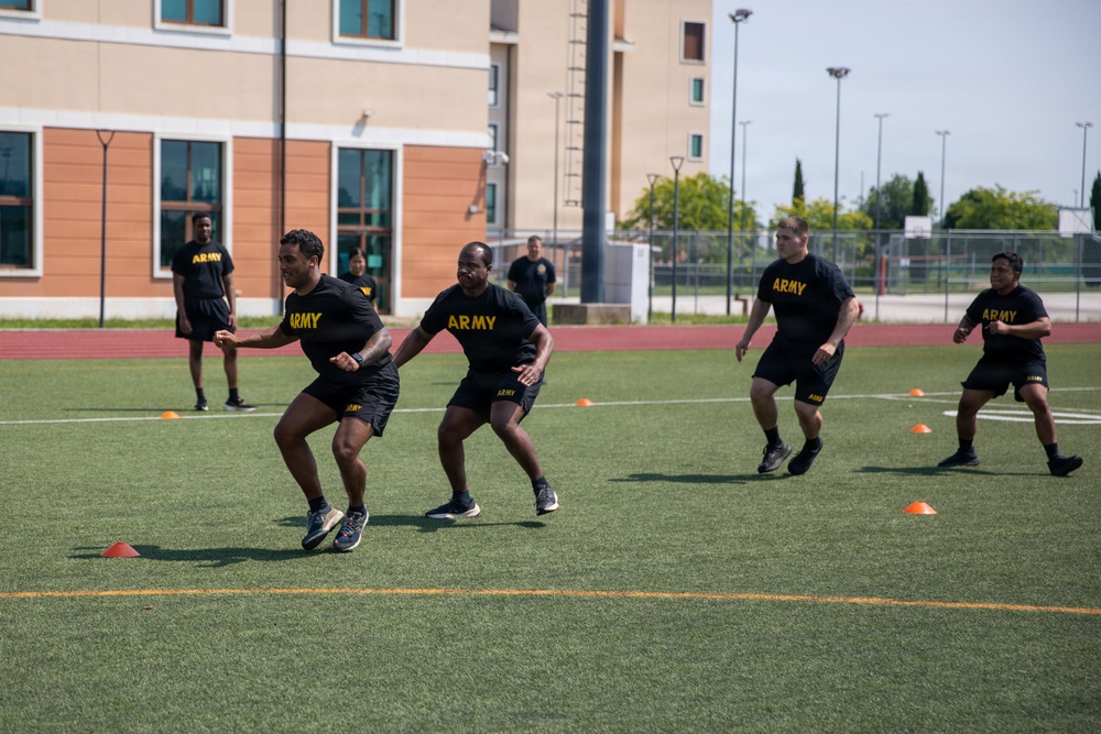 Leaders build readiness during Holistic Health and Fitness-Integrator Master Fitness Trainer course