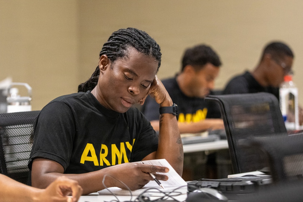 Leaders build readiness during Holistic Health and Fitness-Integrator Master Fitness Trainer course
