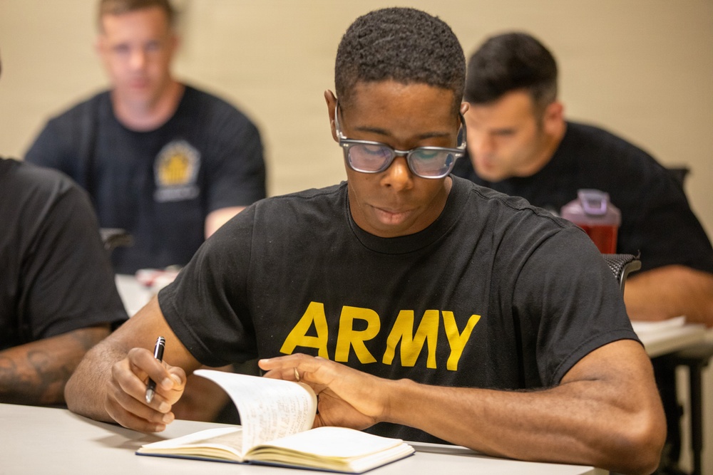 Leaders build readiness during Holistic Health and Fitness-Integrator Master Fitness Trainer course