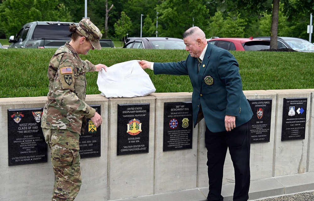 USDB adds plaque to Wall of Honor at National Museum of U.S. Army