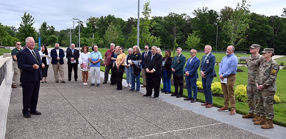 USDB adds plaque to Wall of Honor at National Museum of U.S. Army