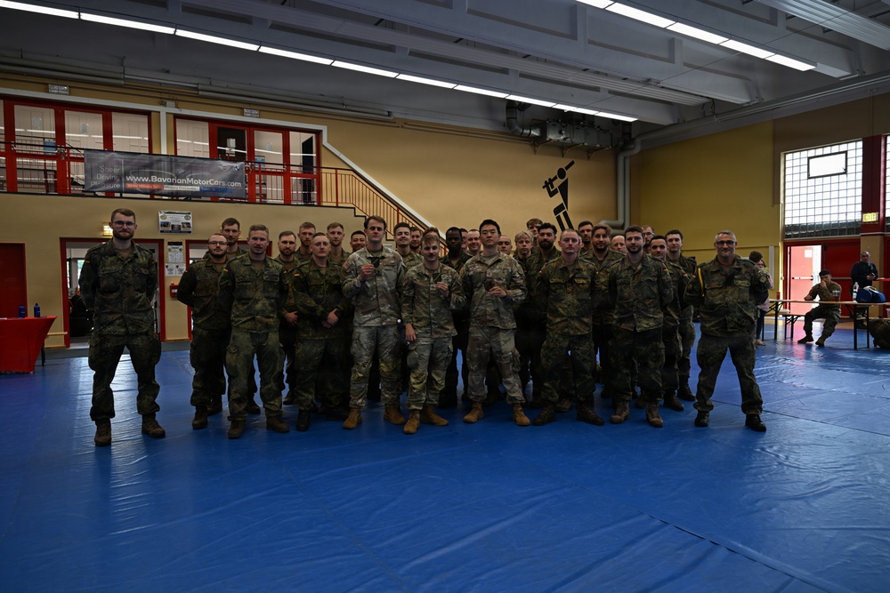 16th Sustainment Brigade's Heritage Fest and U.S. Army Heritage Run at Baumholder, Germany