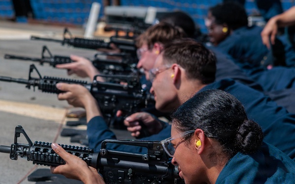 USS Gonzalez conducts live fire exercises