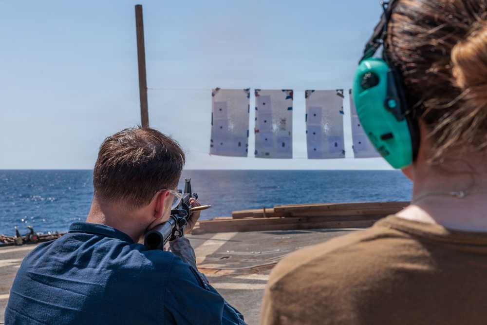 USS Gonzalez conducts live fire exercises