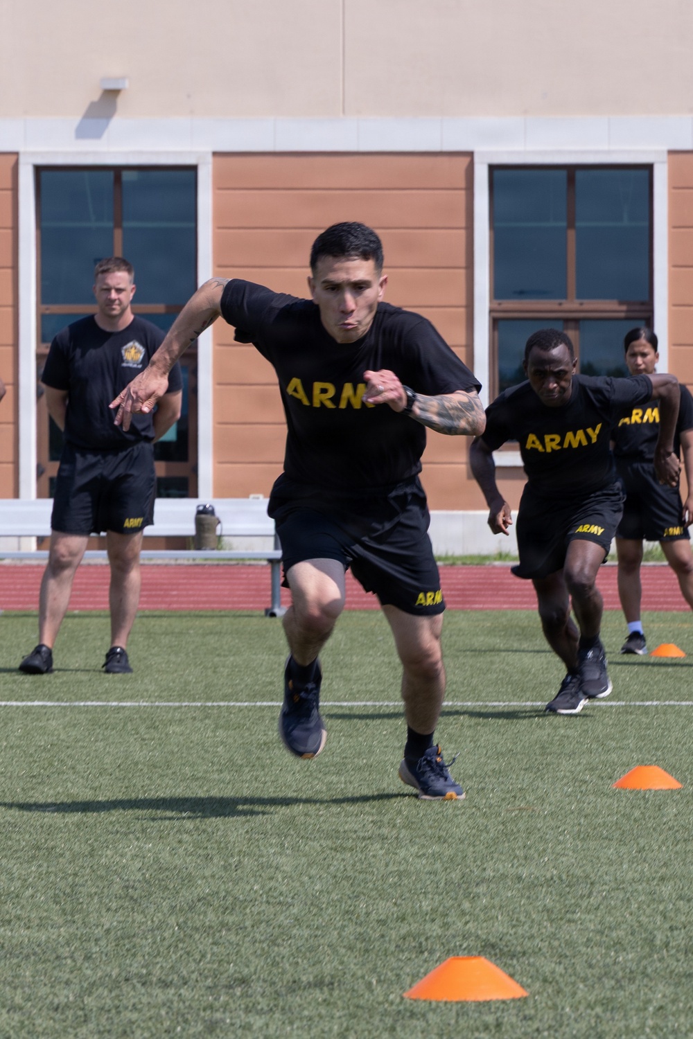Leaders build readiness during Holistic Health and Fitness-Integrator Master Fitness Trainer course