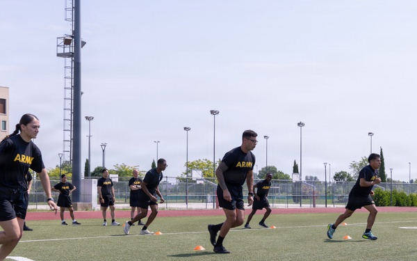 Leaders build readiness during Holistic Health and Fitness-Integrator Master Fitness Trainer course