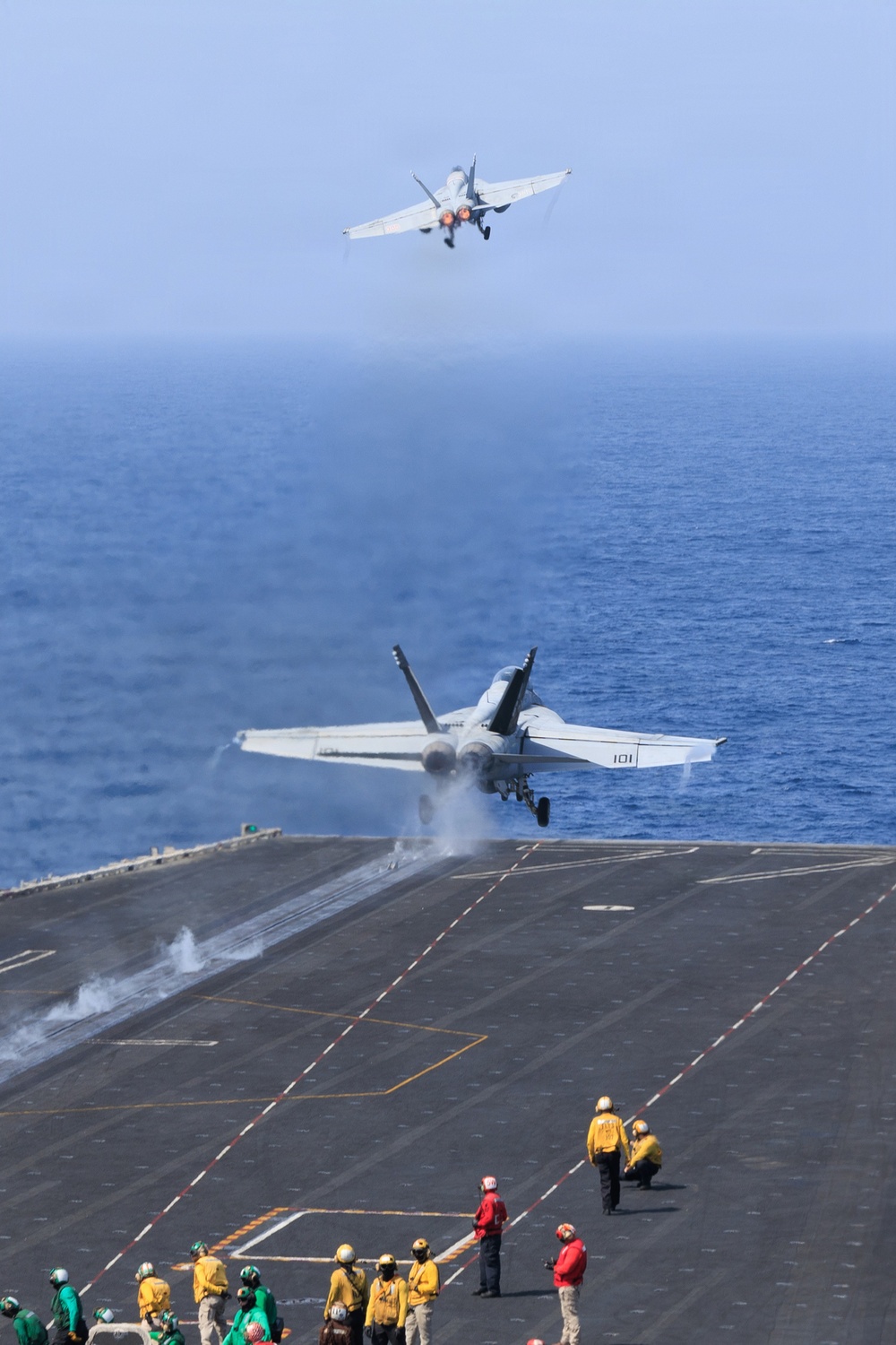 USS George H.W. Bush launches F/A-18E Super Hornets