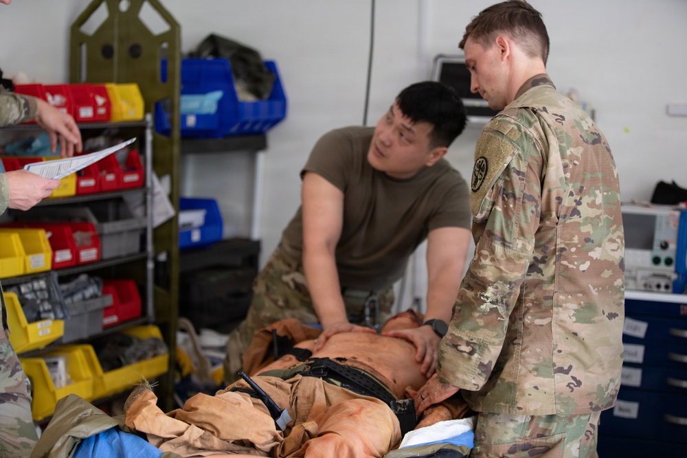 Trauma Capstone prepares Tripler’s medical residents for deployed environments