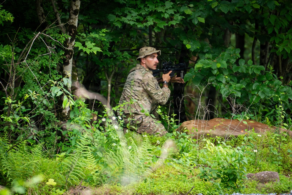 2-112th Infantry Soldiers Execute Urban Operations Training During Tactical Exercise at Fort Indiantown Gap