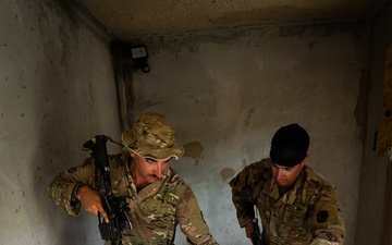 2-112th Infantry Soldiers Execute Urban Operations Training During Tactical Exercise at Fort Indiantown Gap