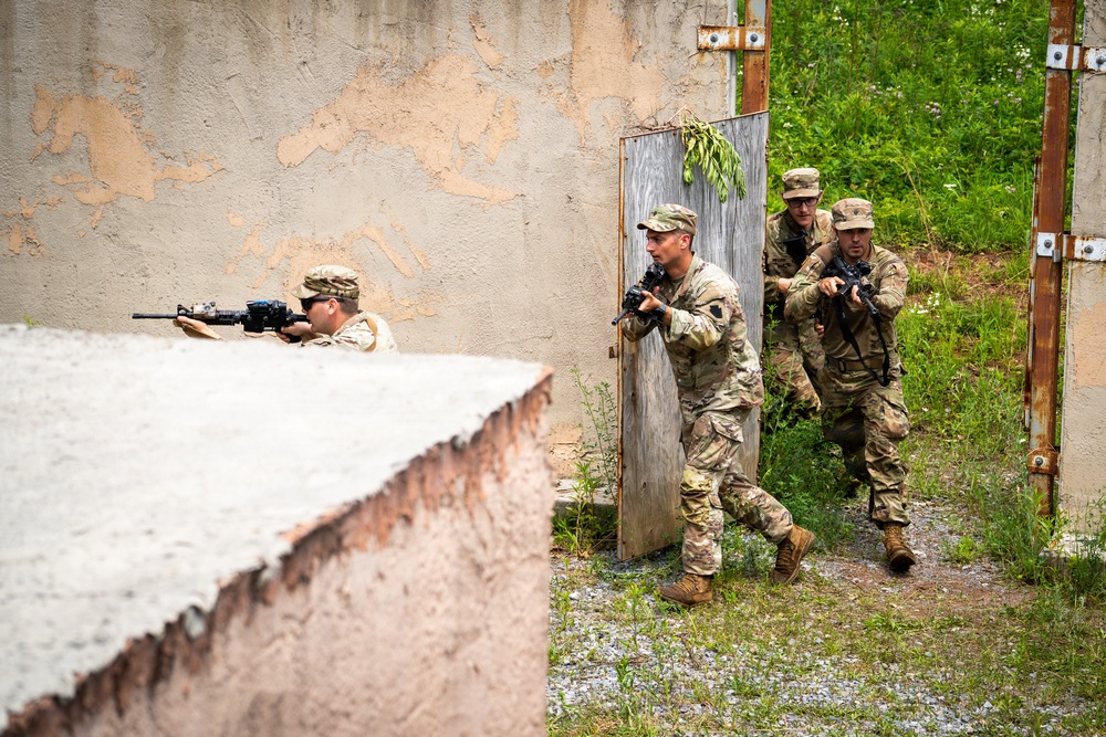 2-112th Infantry Soldiers Execute Urban Operations Training During Tactical Exercise at Fort Indiantown Gap