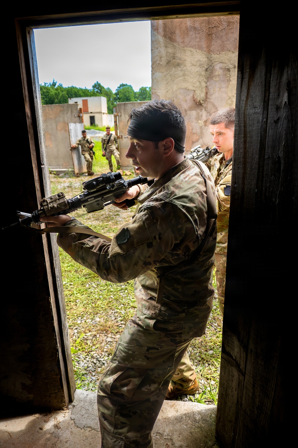 2-112th Infantry Soldiers Execute Urban Operations Training During Tactical Exercise at Fort Indiantown Gap