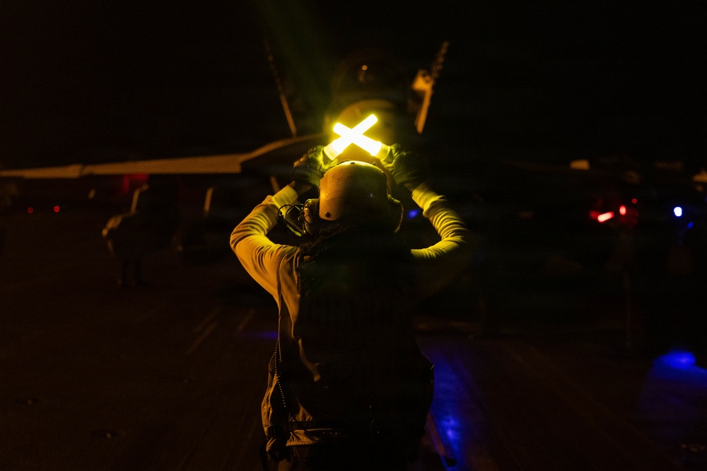 USS George H.W. Bush Conducts Night Flight Ops