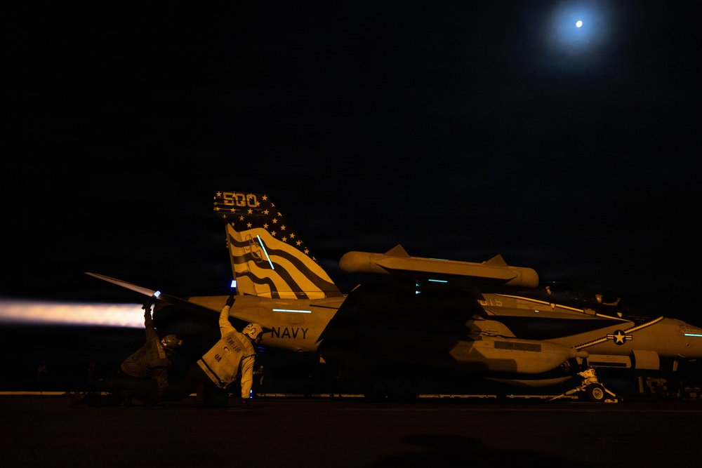 USS George H.W. Bush Conducts Night Flight Ops