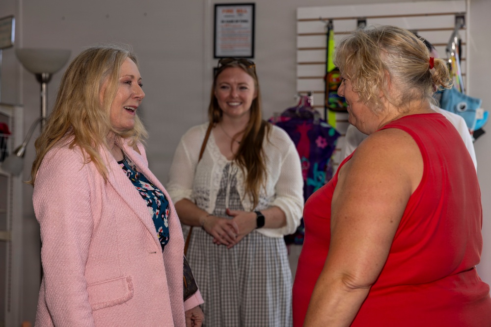 Trish Smith visits MCAS Cherry Point