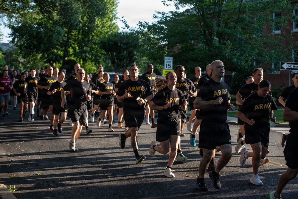 Army Birthday Run Commemorates Army's 251st Birthday