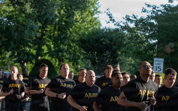 Army Birthday Run Commemorates Army's 251st Birthday