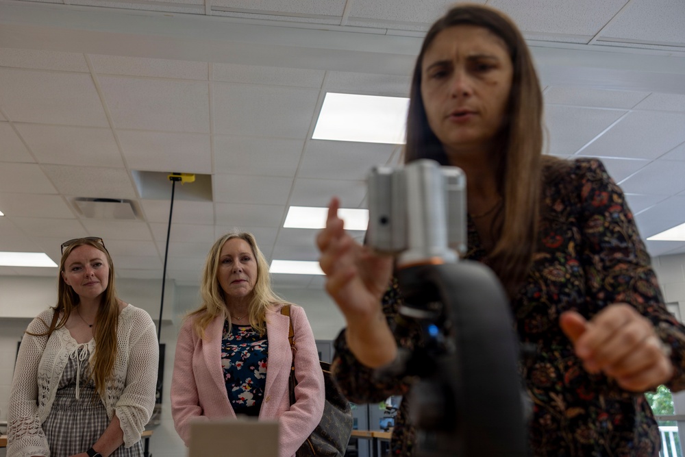 Trish Smith visits MCAS Cherry Point