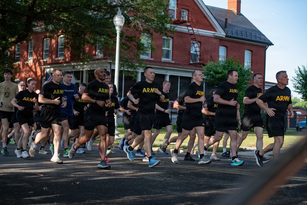 Army Birthday Run Commemorates Army's 251st Birthday