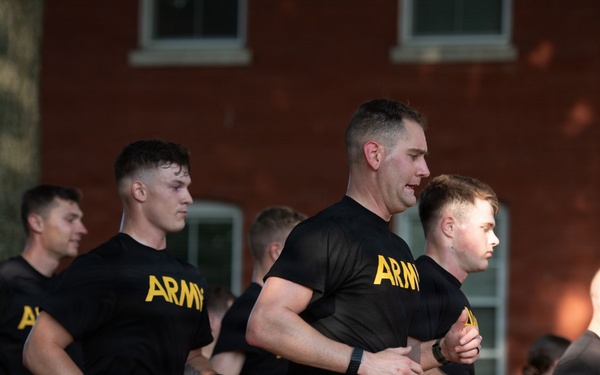 Army Birthday Run Commemorates Army's 251st Birthday