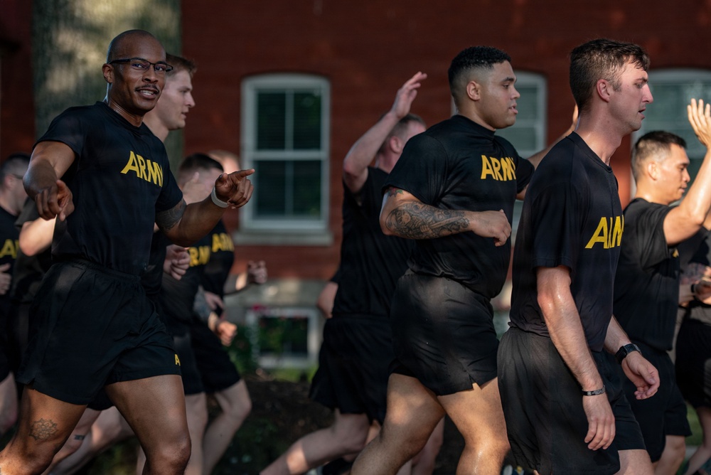 Army Birthday Run Commemorates Army's 251st Birthday