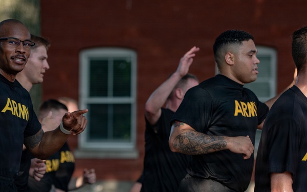 Army Birthday Run Commemorates Army's 251st Birthday
