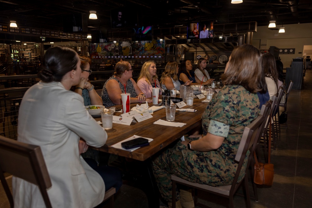 Trish Smith visits MCAS Cherry Point