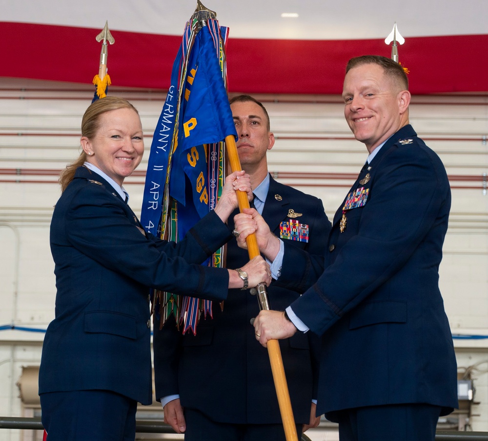 Padgett assumes command of 305th OG