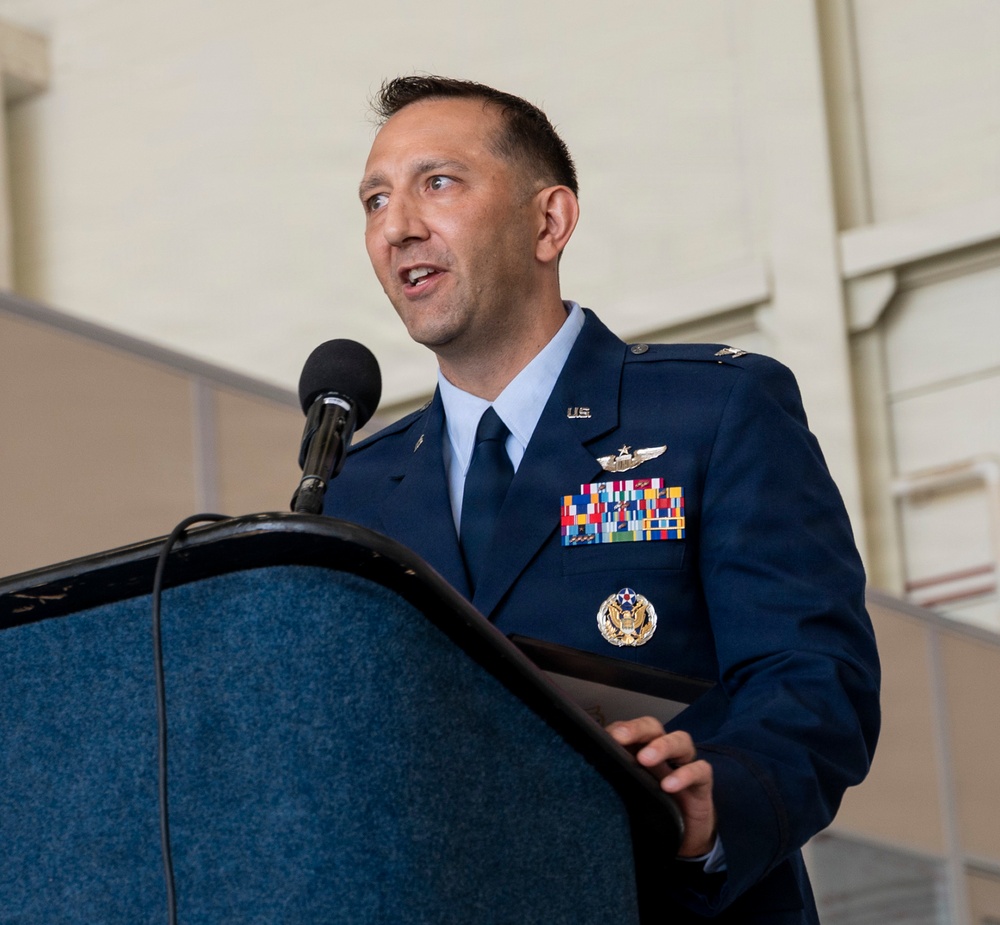 Padgett assumes command of 305th OG