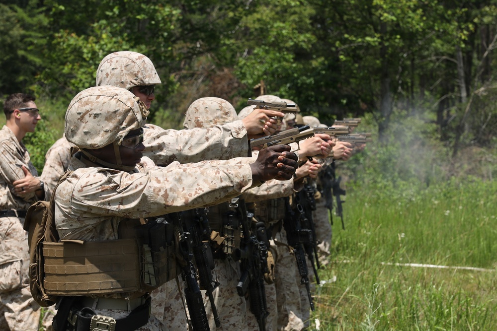 8th &amp; I Guard Company Conducts Weapons Proficiency Training