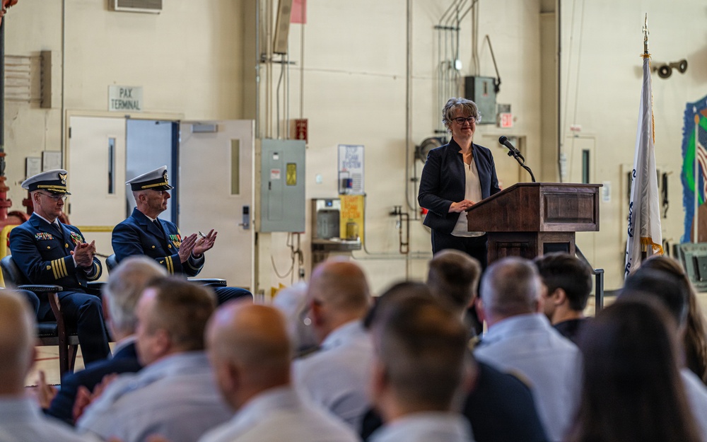 Coast Guard Base Kodiak holds change of command ceremony