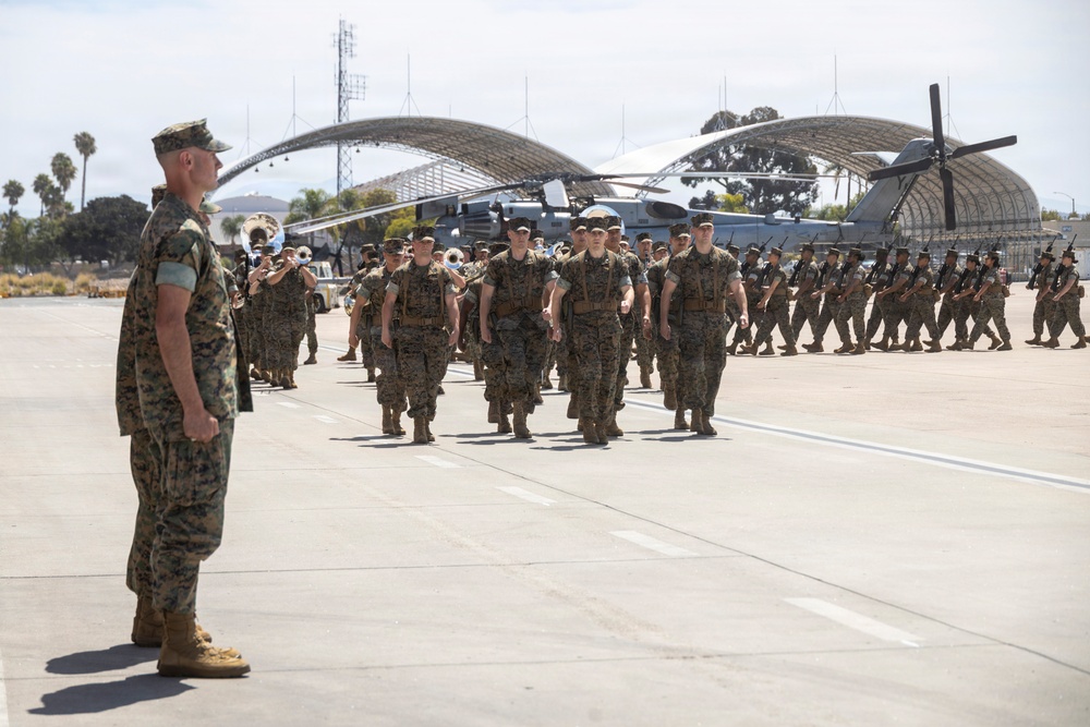 HMH-466 Change of Command Ceremony