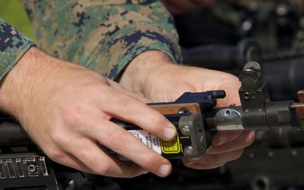 Marines with V2/5 Conducts EOTG Mechanized Raid Course