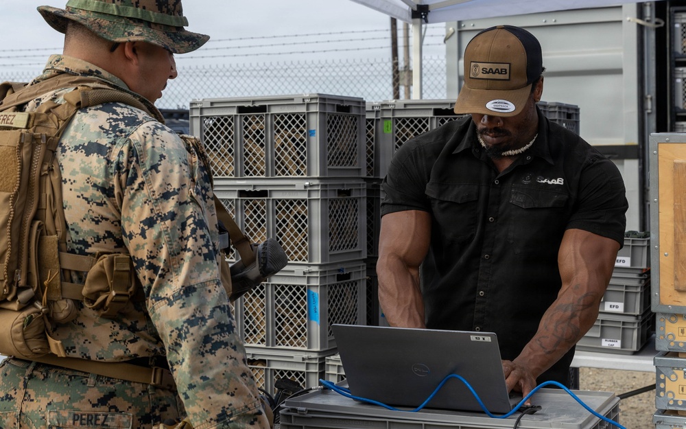 Marines with V2/5 Conducts EOTG Mechanized Raid Course
