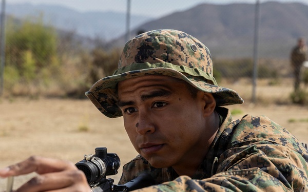 Marines with V2/5 Conducts EOTG Mechanized Raid Course