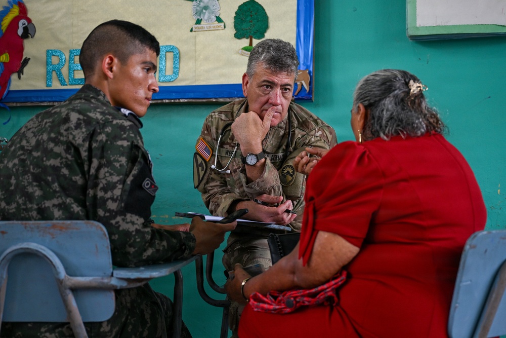 U.S., Honduran forces strengthen partnership during medical brigade in Villa de San Antonio