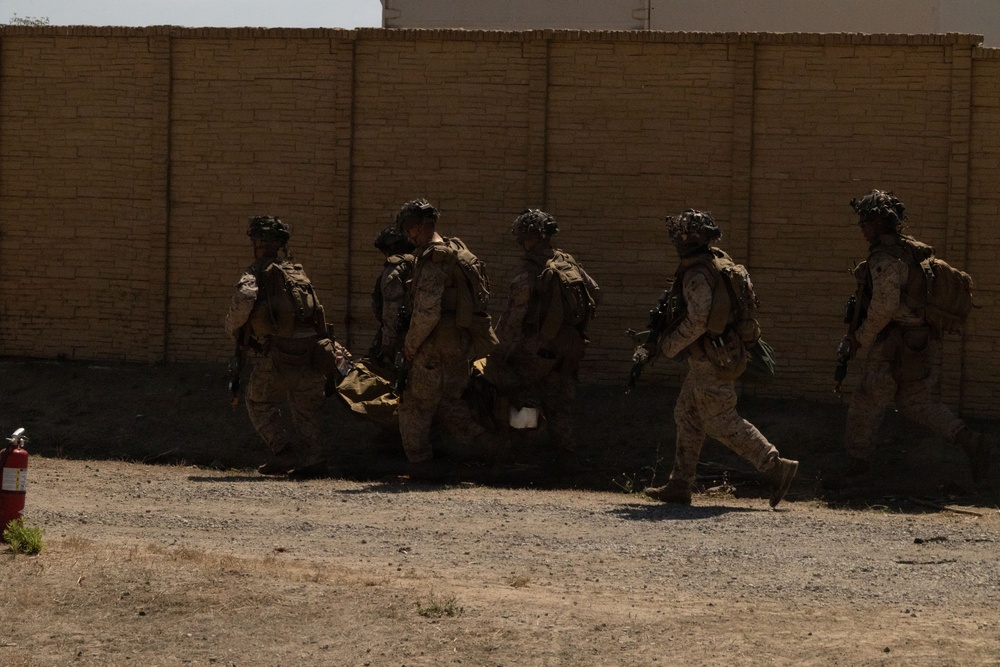 Marines with V2/5 Conduct EOTG Mechanized Raid Course