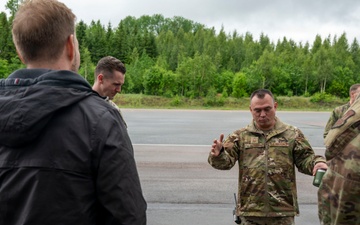 Finnish Air Force Personnel Meet US Airmen at Pirkkala