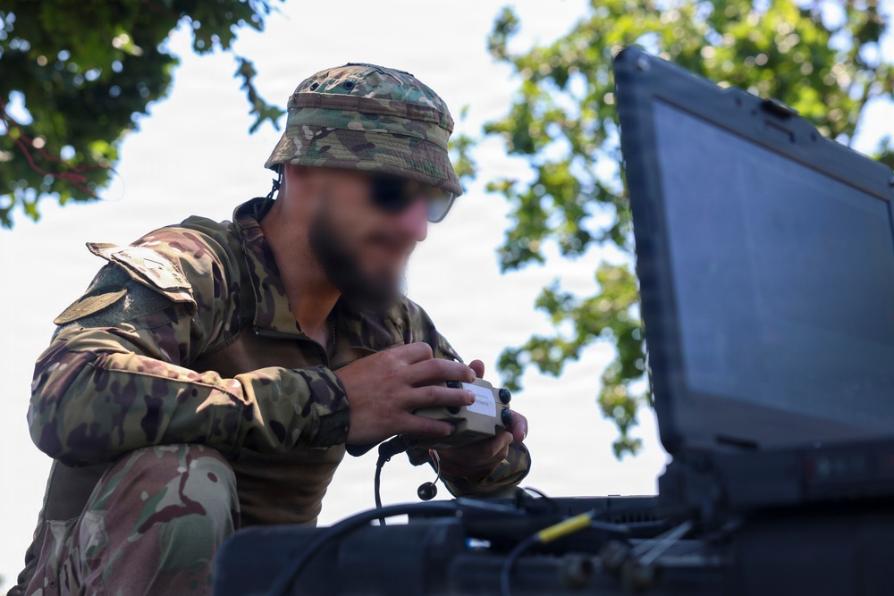 Ukrainian forces demonstrate unmanned aerial vehicle capabilities to U.S. Marines and Sailors during Sea Breeze 26