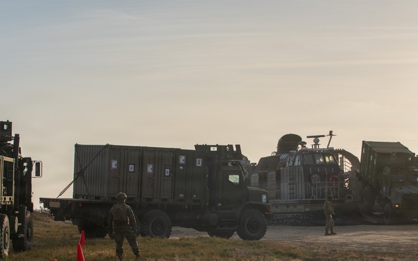 15th Marine Expeditionary Unit Conducts In-stream Onload