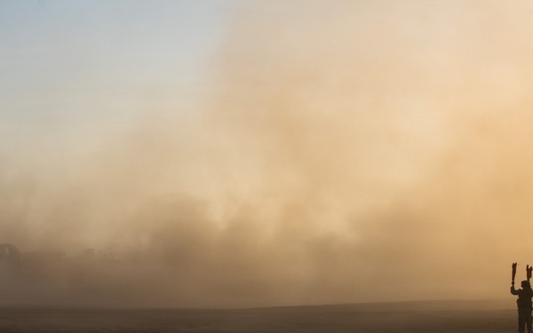 15th Marine Expeditionary Unit Conducts In-stream Onload