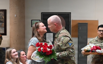 III Armored Corps bid farewell to deputy commander