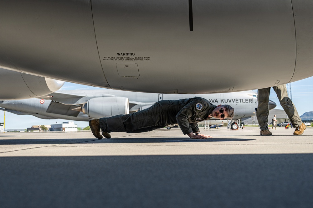 100 ARW bring the fuel to RAFL 26