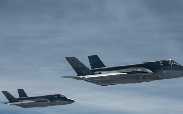 100 ARW bring the fuel to RAFL 26