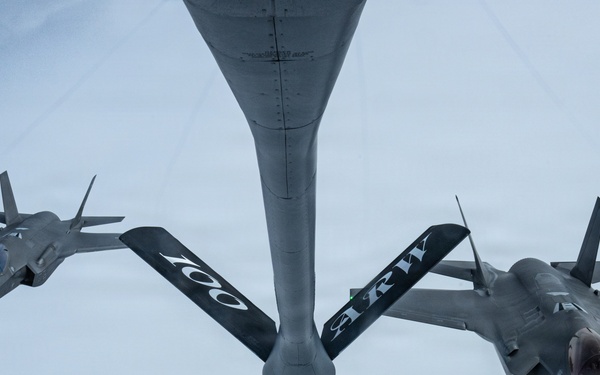 100 ARW bring the fuel to RAFL 26
