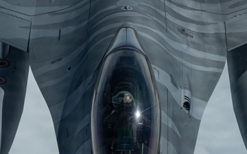 100 ARW bring the fuel to RAFL 26