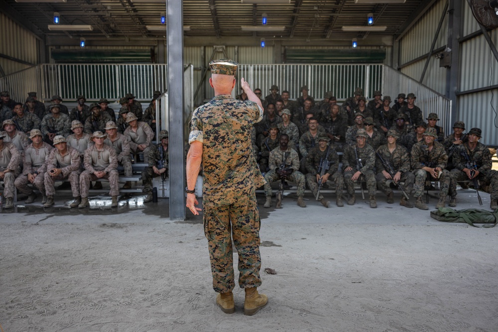 CMC, SMMC, visit 2nd Marine Division; Recognize Outstanding Marines
